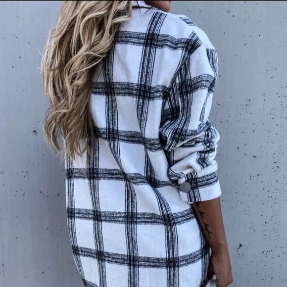 SOLD OUT Black Plaid Flannel Oversized Shacket Shirt Jacket - Picture 3 of 4